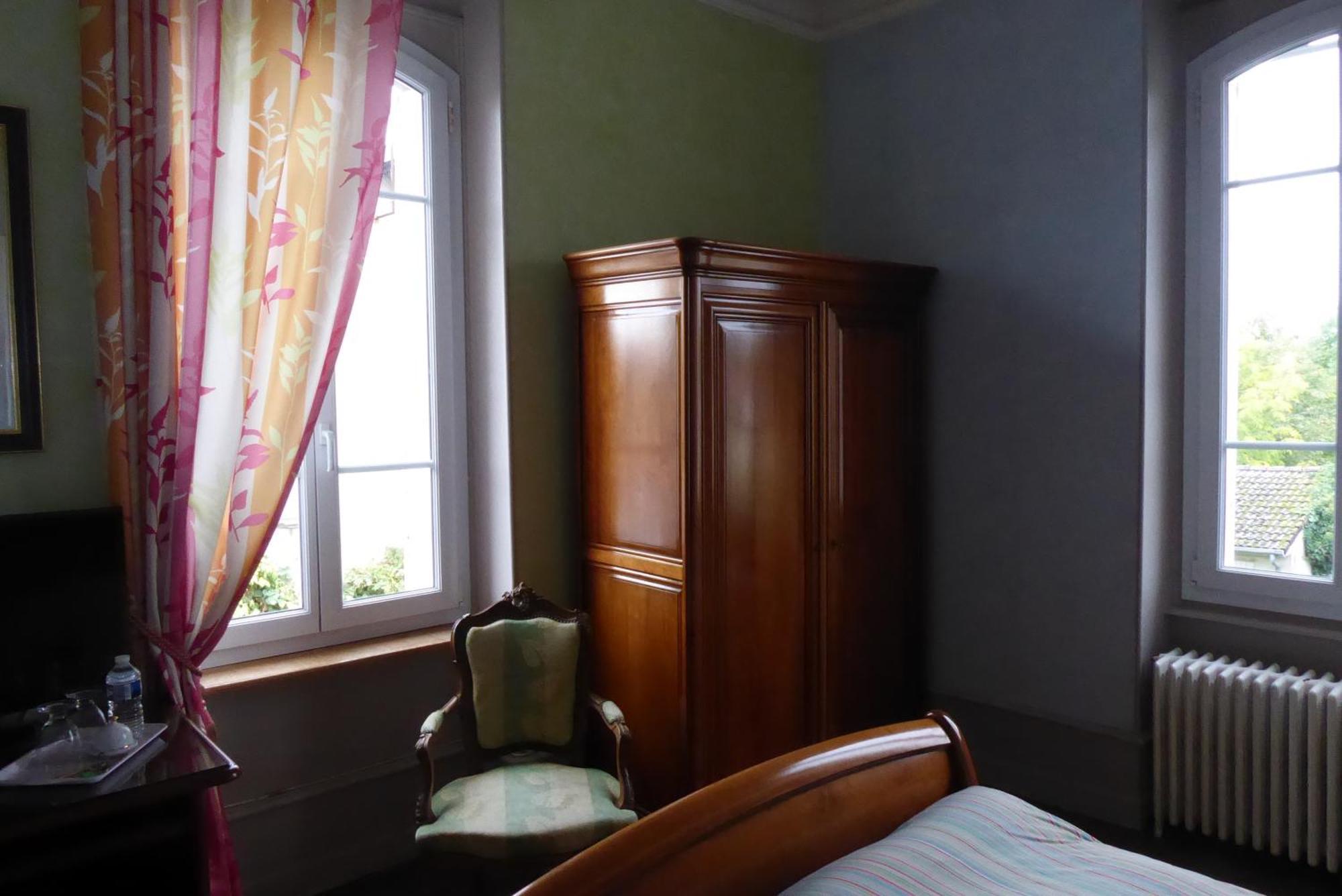 La Dragee Hote, Chambres Chez L'Habitant Verdun-sur-Meuse Стая снимка